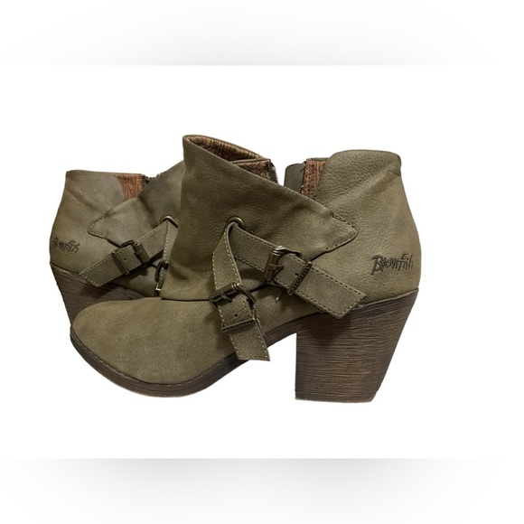 🌼NEW BLOWFISH WOMENS GREEN FAUX LEATHER BOOTIES. - Picture 10 of 13